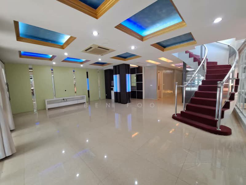 Rumah Berkembar untuk Dijual di Taman Sutera Utama (Skudai) - Ben Foo - Living Room - PropertyGuru.com.my