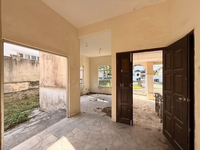 Rumah Banglo untuk Dijual di Bandar Bukit Beruntung (Bukit Beruntung) - Evelyn Khoo - Entrance - PropertyGuru.com.my