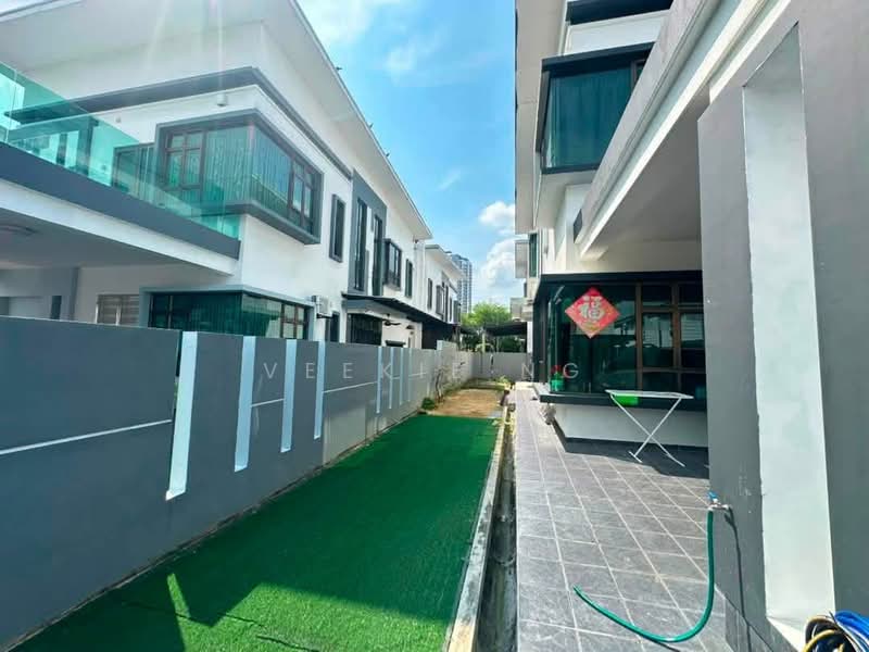 Semi-Detached House for Sale in Bukit Indah (Iskandar Puteri (Nusajaya)) - Veekie Ng - Exterior - PropertyGuru.com.my