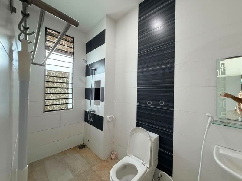 Rumah Kluster untuk Dijual di Taman Nusa Bestari (Iskandar Puteri (Nusajaya)) - Ricky Woo - Bathroom - PropertyGuru.com.my