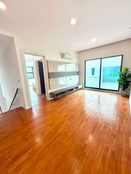 Rumah Berkembar untuk Dijual di East Ledang (Iskandar Puteri (Nusajaya)) - Sharon Ong - Living Room - PropertyGuru.com.my