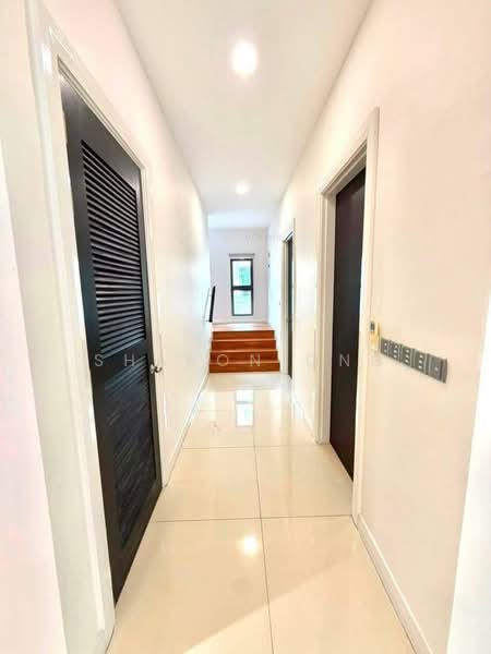 Rumah Berkembar untuk Dijual di East Ledang (Iskandar Puteri (Nusajaya)) - Sharon Ong - Corridor - PropertyGuru.com.my