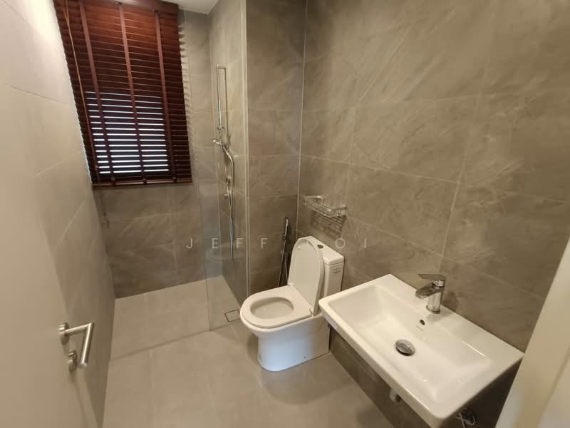 Kediaman Servis untuk Disewa di Quinn Residence - Jeff Ooi - Bathroom - PropertyGuru.com.my