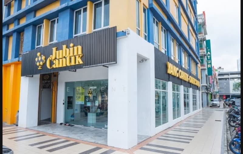 Kedai untuk Dijual di Alam Avenue (Shah Alam) - Eugene Yap - Exterior - PropertyGuru.com.my