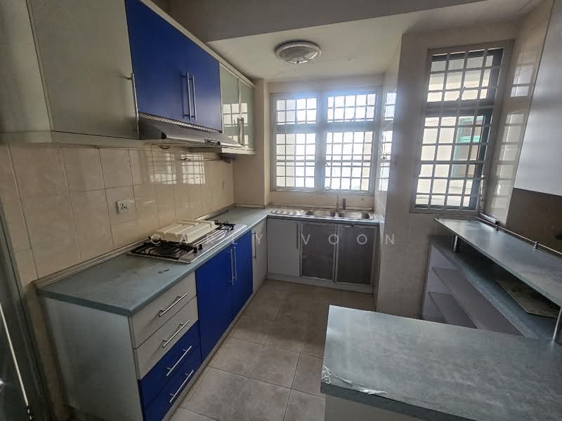 Kondominium untuk Dijual di The Straits View Condominium - Carly Voon - Kitchen - PropertyGuru.com.my