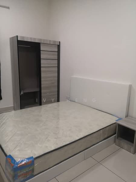 Service Residence for Sale at KL Traders Square - Ivy Heng - Bedroom - PropertyGuru.com.my