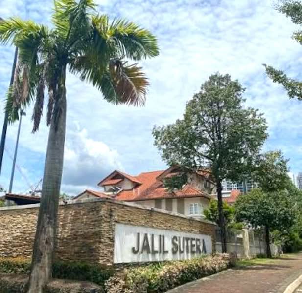 3-storey Terraced House for Sale in Jalil Sutera (Bukit Jalil) - Mak Oliver - Exterior - PropertyGuru.com.my