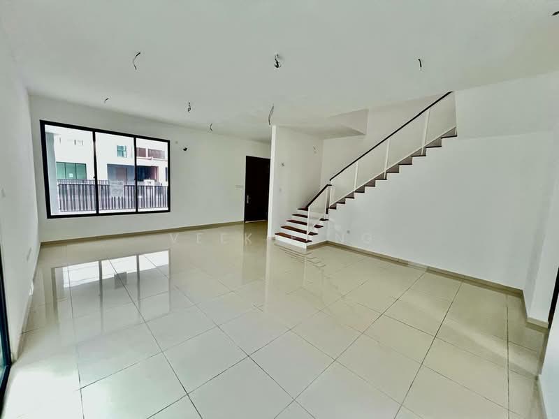 Rumah Berkembar untuk Dijual di Ulu Tiram (Johor) - Veekie Ng - Living Room - PropertyGuru.com.my