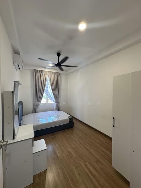 Servis Apartment untuk Disewa di Gravit8, Klang - Grey Ong - Bedroom - PropertyGuru.com.my