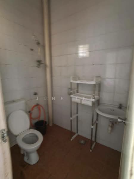 1-storey Terraced House for Rent in Taman JP Perdana (Johor Bahru) - June Teo - Bathroom - PropertyGuru.com.my