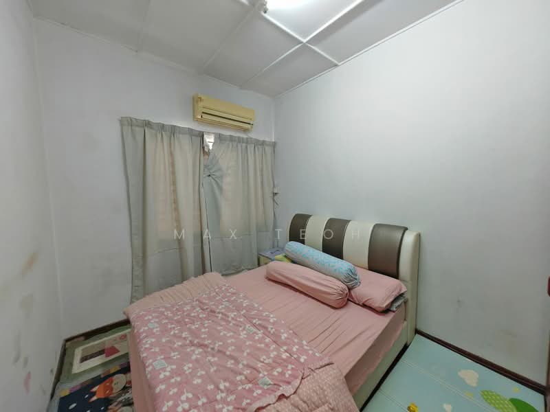2-storey Terraced House for Sale in SS2 (Petaling Jaya) - Max Teoh - Bedroom - PropertyGuru.com.my