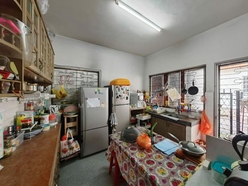 2-storey Terraced House for Sale in SS2 (Petaling Jaya) - Max Teoh - Kitchen - PropertyGuru.com.my