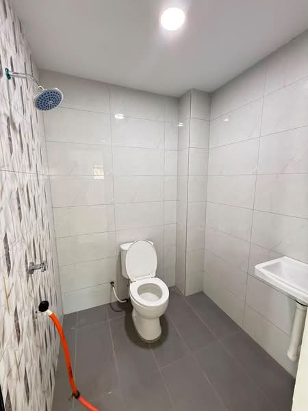 Semi-Detached House for Sale in Taman Air Biru (Pasir Gudang) - Daniel Yong - Bathroom - PropertyGuru.com.my