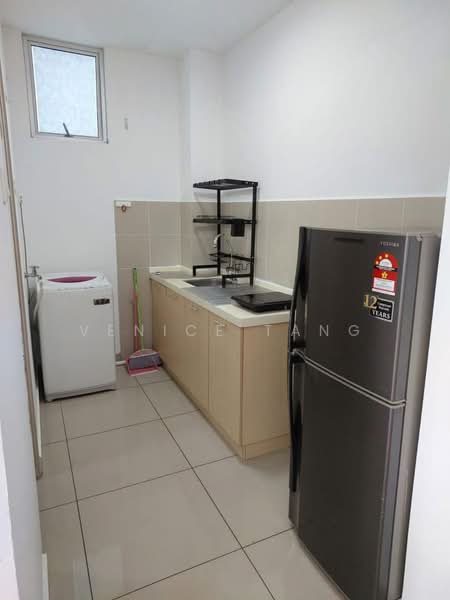 Apartment for Sale at D'Rich Executive Suites - Venice Tang - Kitchen - PropertyGuru.com.my
