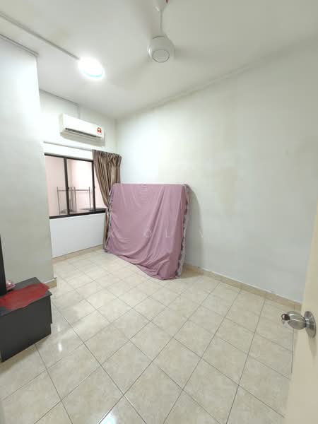 3-storey Terraced House for Sale in Jalil Sutera (Bukit Jalil) - Mak Oliver - Interior - PropertyGuru.com.my