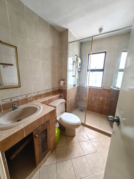 3-storey Terraced House for Sale in Jalil Sutera (Bukit Jalil) - Mak Oliver - Bathroom - PropertyGuru.com.my