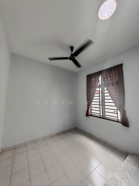 Apartment for Sale at Sri Mas - Kevin Ho - Bedroom - PropertyGuru.com.my