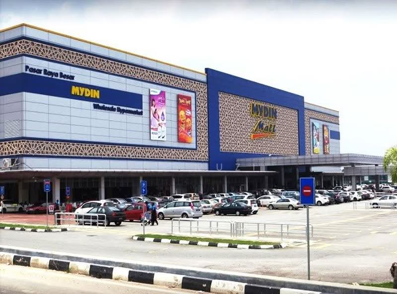 Shop / Office for Sale in Ipoh (Perak) - Lee Muzi - Exterior - PropertyGuru.com.my