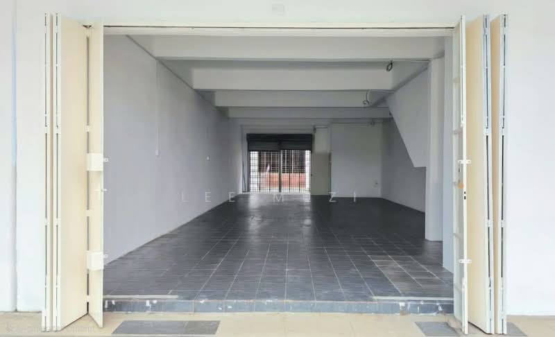 Shop / Office for Sale in Ipoh (Perak) - Lee Muzi - Entrance - PropertyGuru.com.my