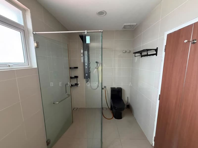 Semi-Detached House for Sale in Amverton Hills (Sungai Buloh) - Benson Lian - Bathroom - PropertyGuru.com.my