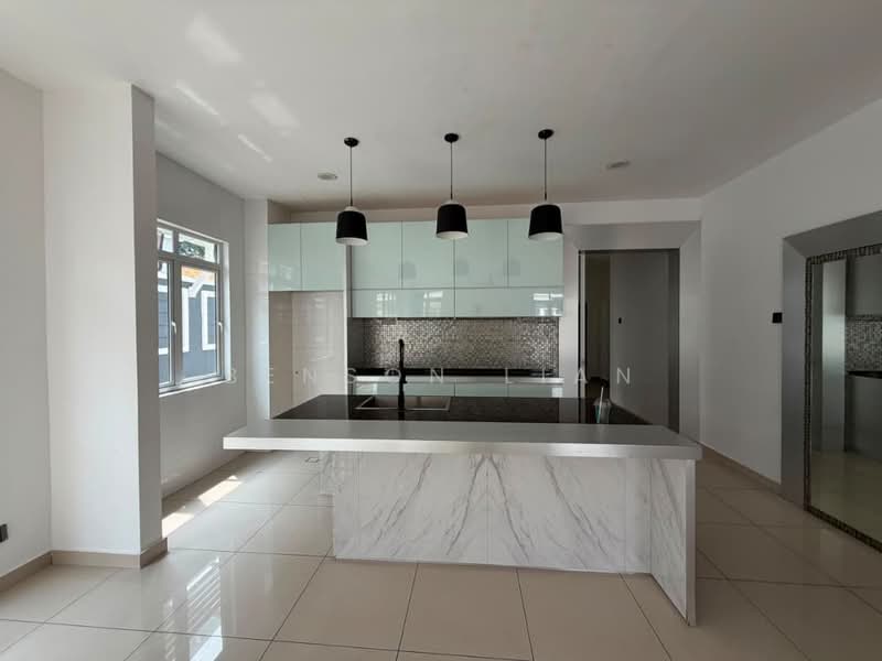 Semi-Detached House for Sale in Amverton Hills (Sungai Buloh) - Benson Lian - Kitchen - PropertyGuru.com.my