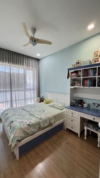 Condominium for Sale at KM1 East - Yen Lim - Bedroom - PropertyGuru.com.my