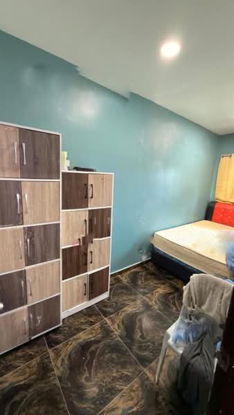 Rumah Teres 2-Tingkat untuk Dijual di Taman Putri Kulai (Kulai) - Kelvin Chee - Bedroom - PropertyGuru.com.my