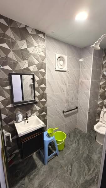 Rumah Teres 2-Tingkat untuk Dijual di Taman Putri Kulai (Kulai) - Kelvin Chee - Bathroom - PropertyGuru.com.my