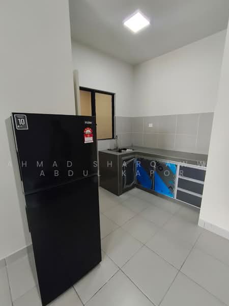 Pangsapuri untuk Disewa di Residensi Max - Ahmad Sharqawwi Abdul Kapor - Kitchen - PropertyGuru.com.my