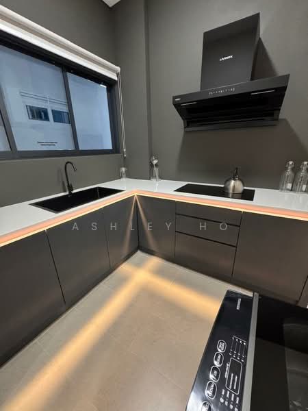 Condominium for Sale at Alamanda Heights - Ashley Ho - Kitchen - PropertyGuru.com.my