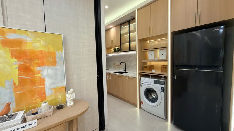 Service Residence for Sale at Pinnacle Bukit Gambier - Carson Chuah - Kitchen - PropertyGuru.com.my
