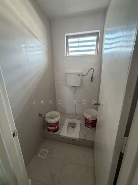 Kedai untuk Disewa di Taman Ponderosa (Johor Bahru) - Jane Ngoi - Bathroom - PropertyGuru.com.my