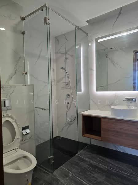 Service Residence for Sale at Core Residence @ TRX - Jin Yong Heng - Bathroom - PropertyGuru.com.my