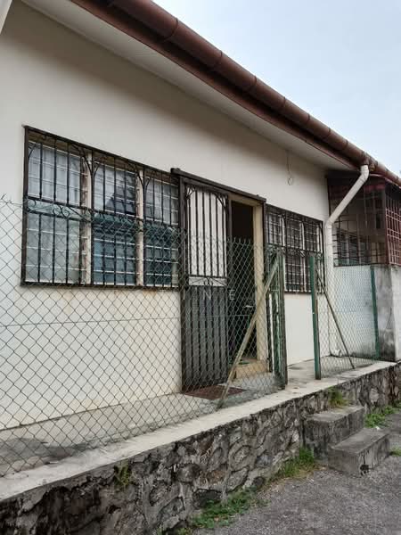 Rumah Teres 1-Tingkat untuk Dijual di Taman Pelangi Semenyih (Semenyih) - Celestine Ting - Exterior - PropertyGuru.com.my
