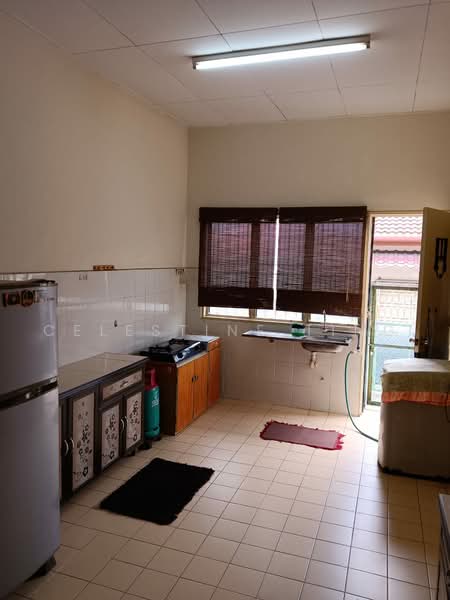 Rumah Teres 1-Tingkat untuk Dijual di Taman Pelangi Semenyih (Semenyih) - Celestine Ting - Kitchen - PropertyGuru.com.my