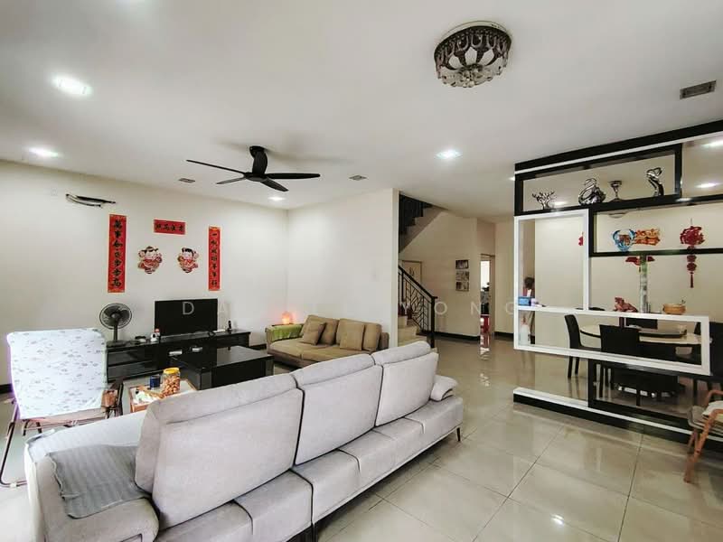 Rumah Teres 2 Tingkat untuk Dijual di Kempas Utama (Tebrau) - Daniel Yong - Living Room - PropertyGuru.com.my