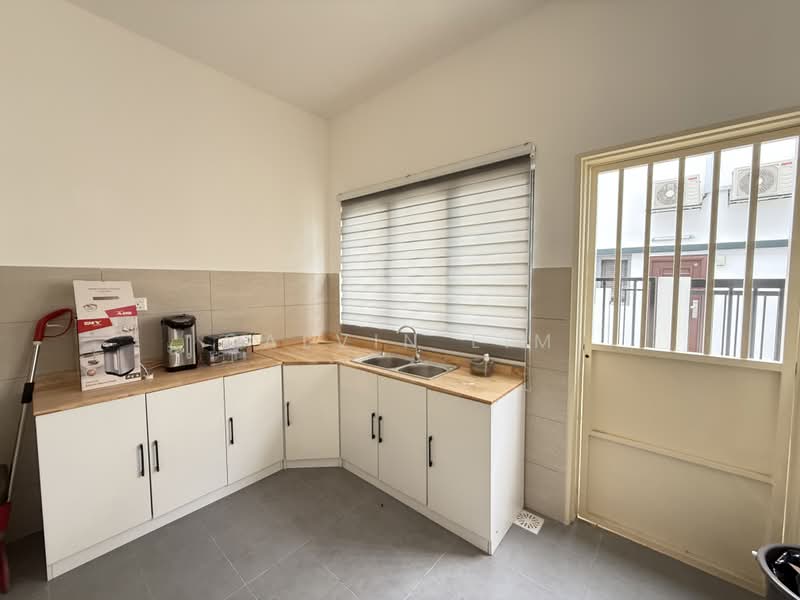 2-storey Terraced House for Rent in Setia Alam (Selangor) - Calvin Lim - Kitchen - PropertyGuru.com.my