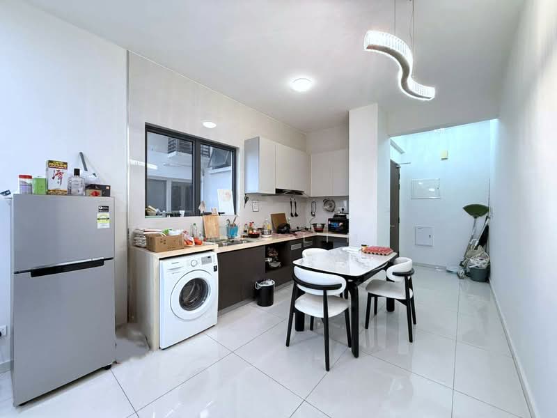 Condominium for Sale at Bay Point @ Country Garden Danga Bay - Karl Lim - Kitchen - PropertyGuru.com.my