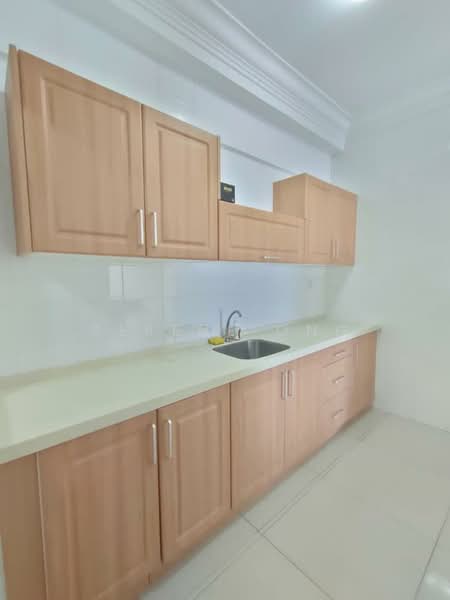 Kondominium untuk Disewa di Cova Suites - Serene Ong - Kitchen - PropertyGuru.com.my