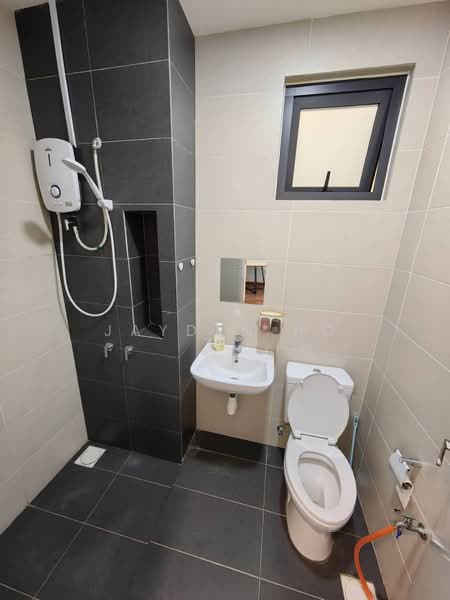 Kediaman Servis untuk Disewa di Pacific Star (Service Residence) - Jayden Ho - Bathroom - PropertyGuru.com.my