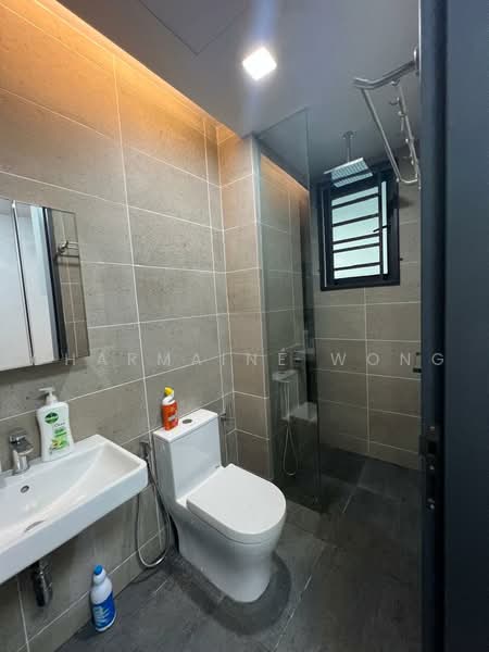 Condominium for Rent at The Valley Residences @ SkySierra - Charmaine Wong - Bathroom - PropertyGuru.com.my