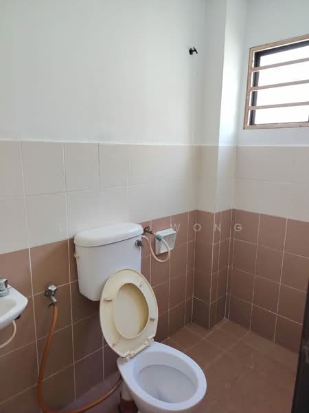 Rumah Teres 2 Tingkat untuk Dijual di Selayang (Selangor) - Lucas Wong - Bathroom - PropertyGuru.com.my