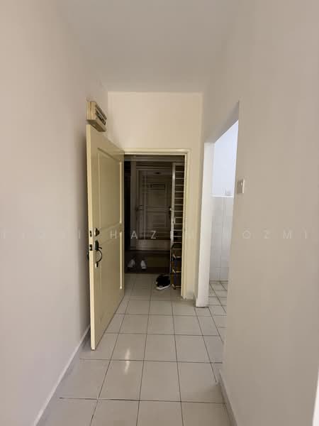 Condominium for Sale at Cengal Condominium - Fiqri Hazim Rozmi - Entrance - PropertyGuru.com.my