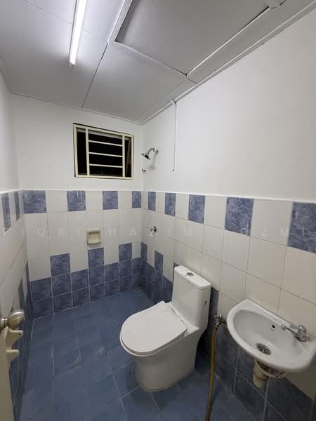 Condominium for Sale at Cengal Condominium - Fiqri Hazim Rozmi - Bathroom - PropertyGuru.com.my