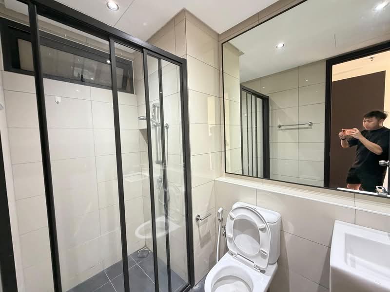 Servis Apartment untuk Disewa di The Tamarind - Alex Lim - Bathroom - PropertyGuru.com.my