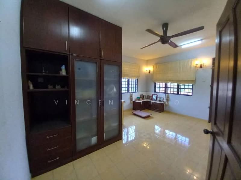 Bungalow for Sale in Batu Gajah (Perak) - Vincent Thoo - PropertyGuru.com.my