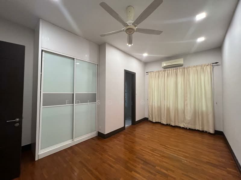 Rumah Berkembar untuk Dijual di Desa Sri Hartamas (Sri Hartamas) - Edison Gan - Bedroom - PropertyGuru.com.my