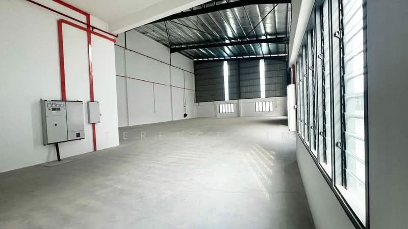 Kilang untuk Disewa di Taman Desa Cemerlang (Ulu Tiram) - Terence Lim - Interior - PropertyGuru.com.my