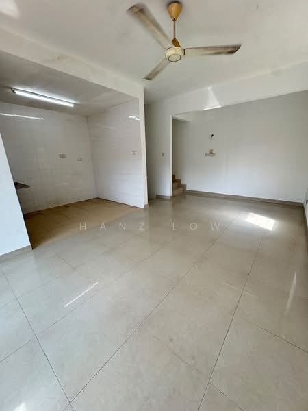 2.5-storey Terraced House for Rent in Seri Kembangan (Selangor) - Hanz Low - Interior - PropertyGuru.com.my