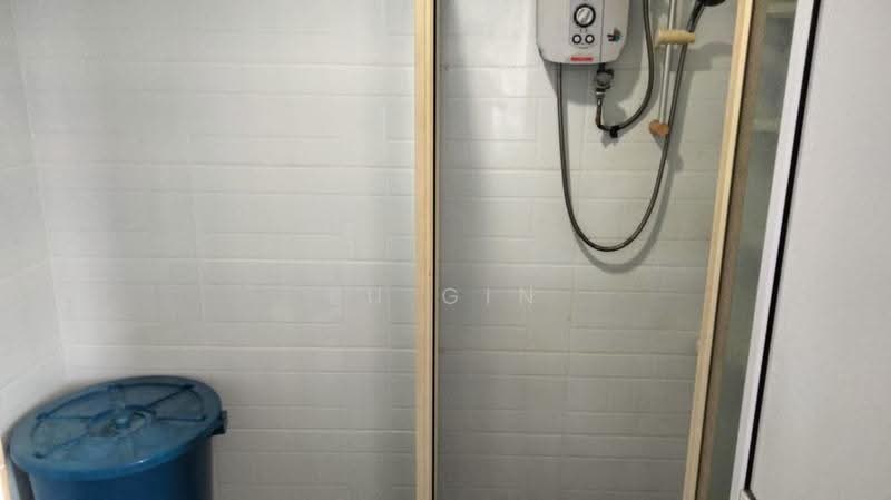 2-storey Terraced House for Sale in Taman Bunga Negara (Shah Alam) - Eu Gin - Bathroom - PropertyGuru.com.my